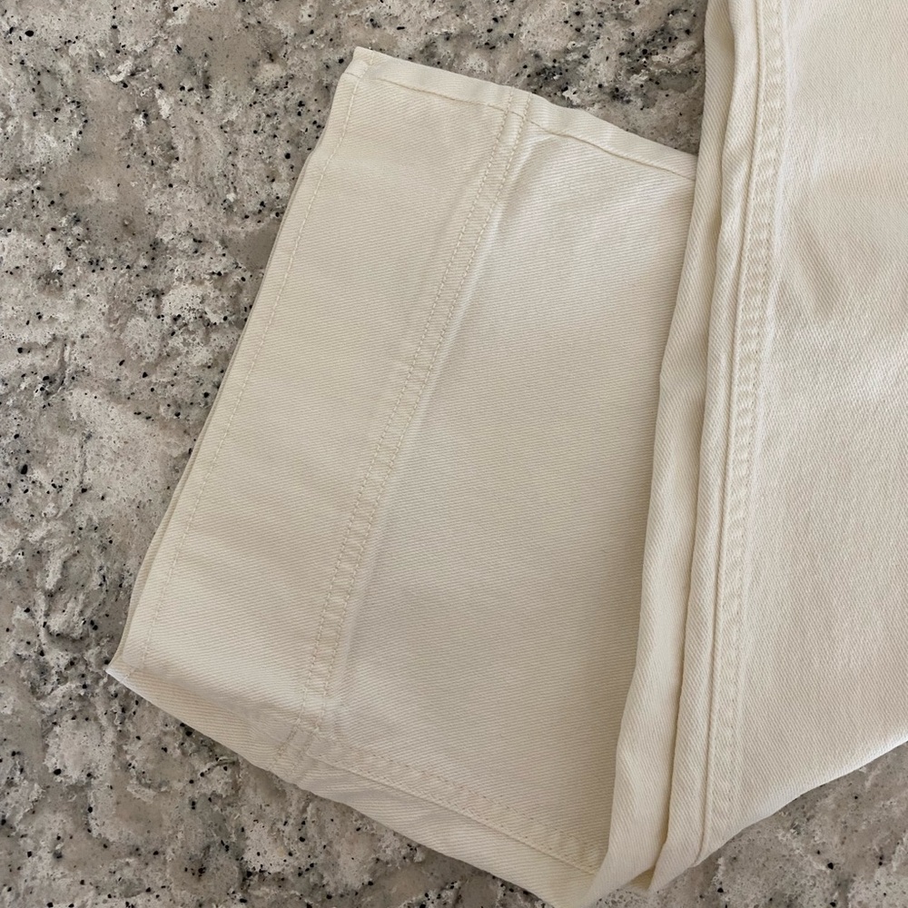 EUC Loft cream/off-white “sort of wide leg” jeans with faux cuffs, size 10 - Picture 4 of 5